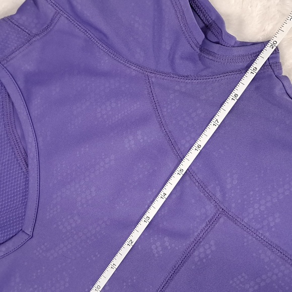 3/$25 Periwinkle Work Out Short Sleeve Shirt & Lace Cover Shirt - Picture 7 of 10